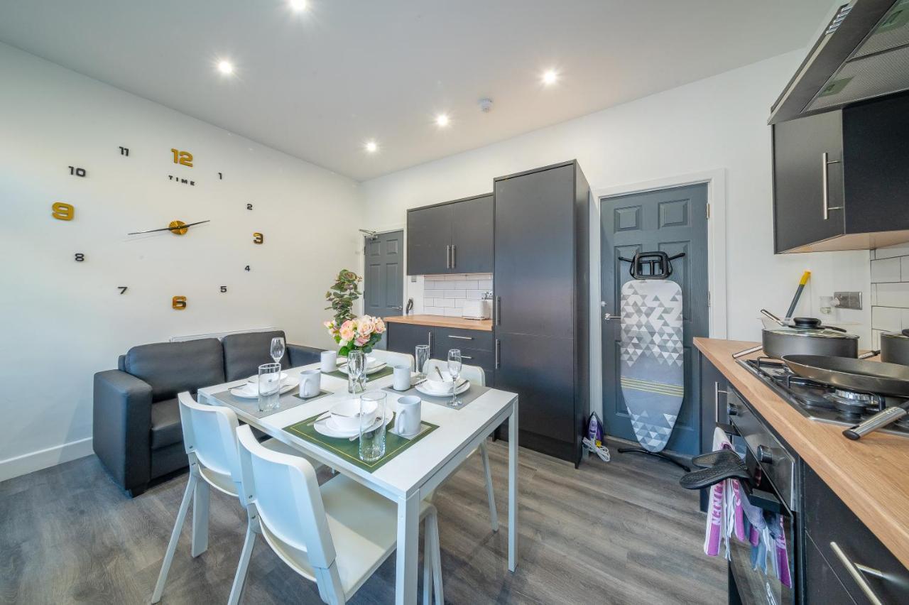 *Rb12S* For Your Most Relaxed & Cosy Stay + Free Parking + Free Fast Wifi * Leeds  Exterior foto