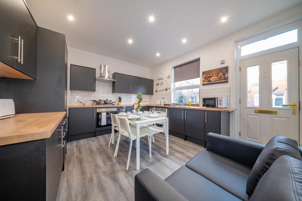 *Rb12S* For Your Most Relaxed & Cosy Stay + Free Parking + Free Fast Wifi * Leeds  Exterior foto